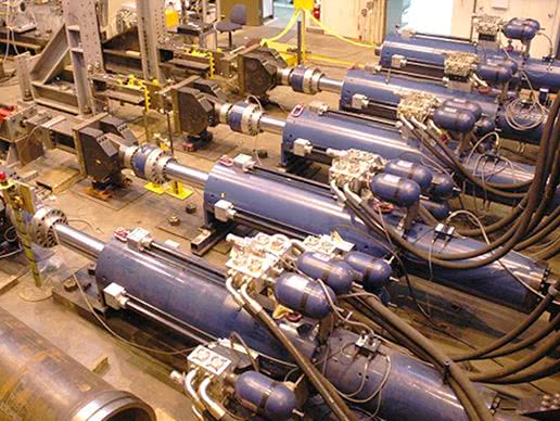 Hybrid Simulation of Buildings